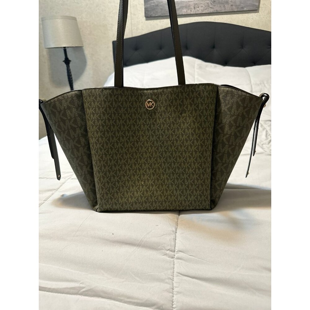 Michael kors olive green tote bag